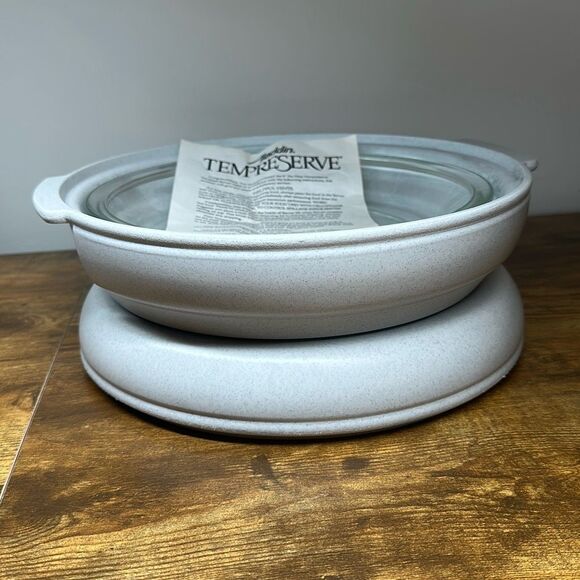 Aladdin Tempreserve IPC150 Round Pie Casserole Carrier & Pyrex 209 - Picture 1 of 11